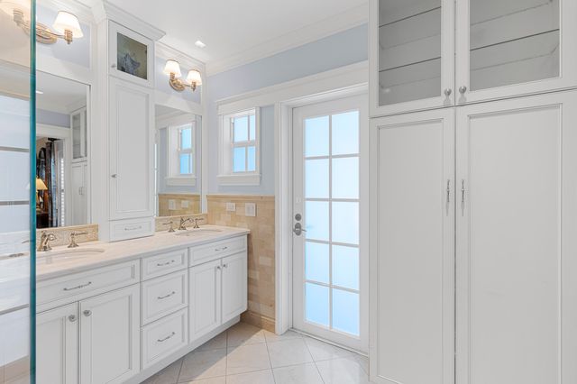 7501 Plantation Road, Plantation, FL 33317