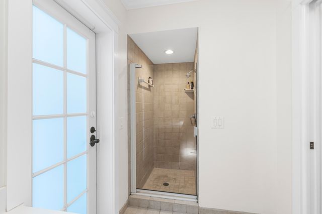 7501 Plantation Road, Plantation, FL 33317
