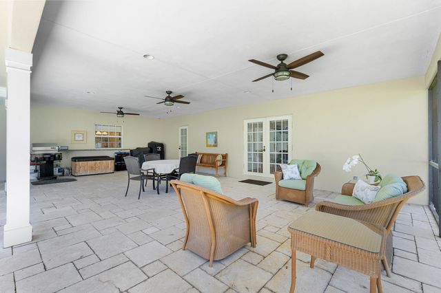 7501 Plantation Road, Plantation, FL 33317