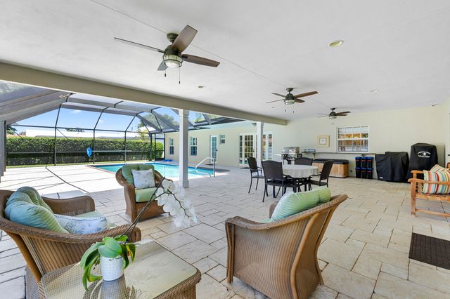 7501 Plantation Road, Plantation, FL 33317