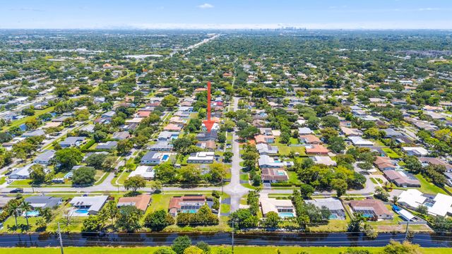7501 Plantation Road, Plantation, FL 33317