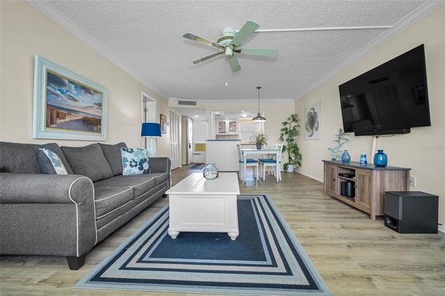 4525 COVE CIRCLE 1207, St Petersburg, FL 33708