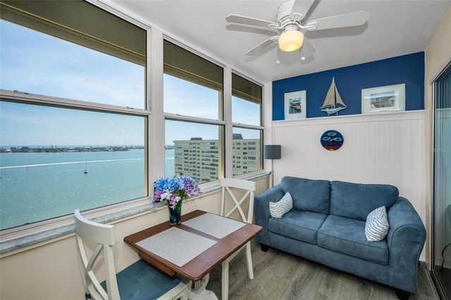 4525 COVE CIRCLE 1207, St Petersburg, FL 33708