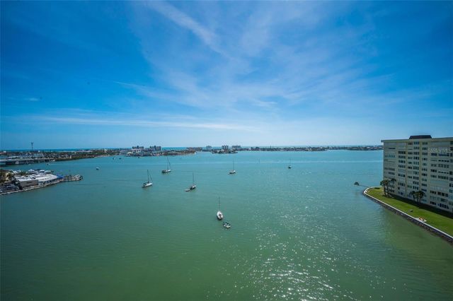 4525 COVE CIRCLE 1207, St Petersburg, FL 33708