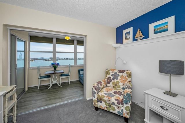 4525 COVE CIRCLE 1207, St Petersburg, FL 33708