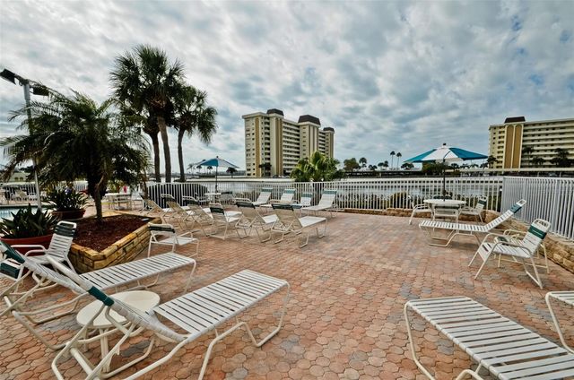 4525 COVE CIRCLE 1207, St Petersburg, FL 33708