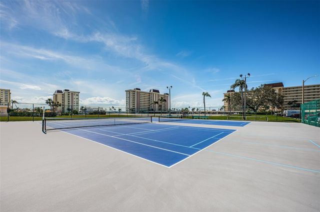 4525 COVE CIRCLE 1207, St Petersburg, FL 33708