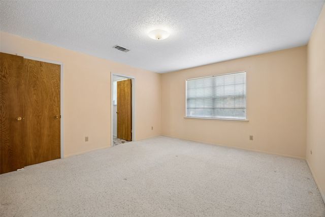4504 Coffee Road, Haltom City, TX 76117
