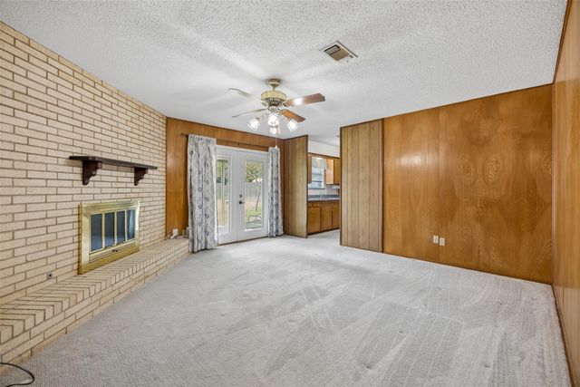 4504 Coffee Road, Haltom City, TX 76117