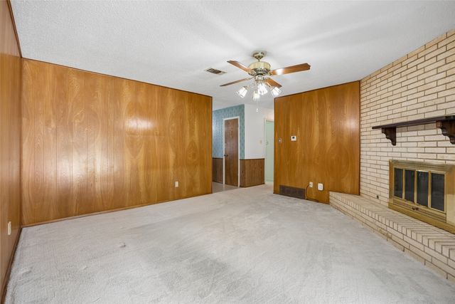 4504 Coffee Road, Haltom City, TX 76117