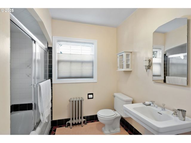 7115 N CHASE Ave, Portland, OR 97217