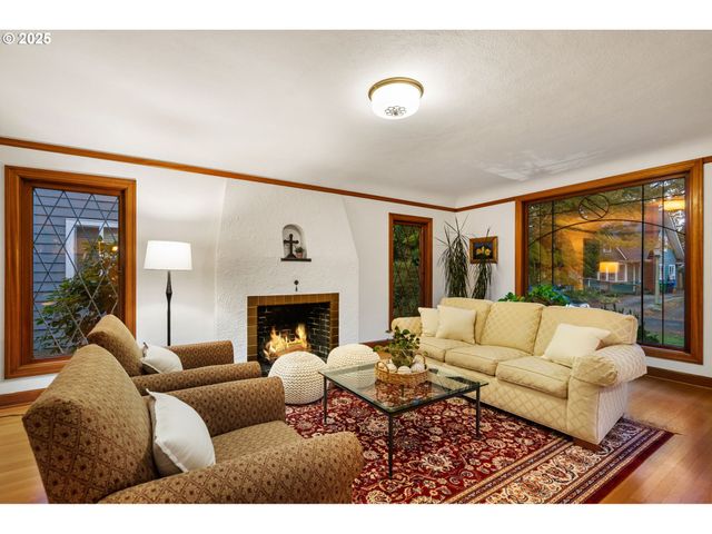 7115 N CHASE Ave, Portland, OR 97217