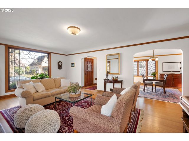 7115 N CHASE Ave, Portland, OR 97217