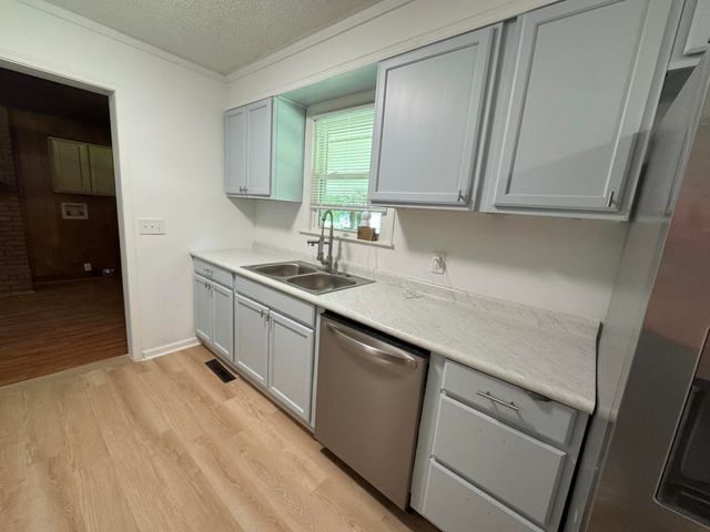 571 Clifton Road, Sumter, SC 29153