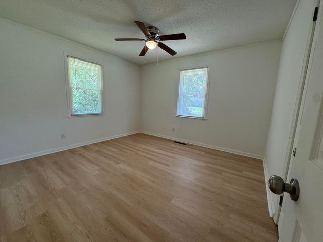 571 Clifton Road, Sumter, SC 29153