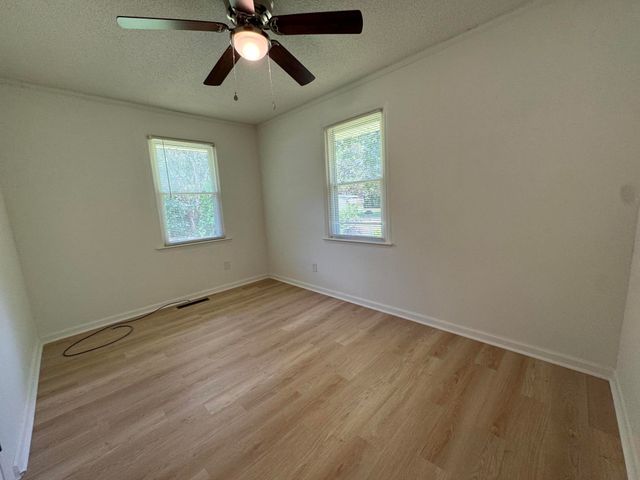 571 Clifton Road, Sumter, SC 29153