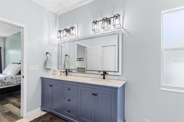 2043 NW 49TH AVENUE, Gainesville, FL 32605