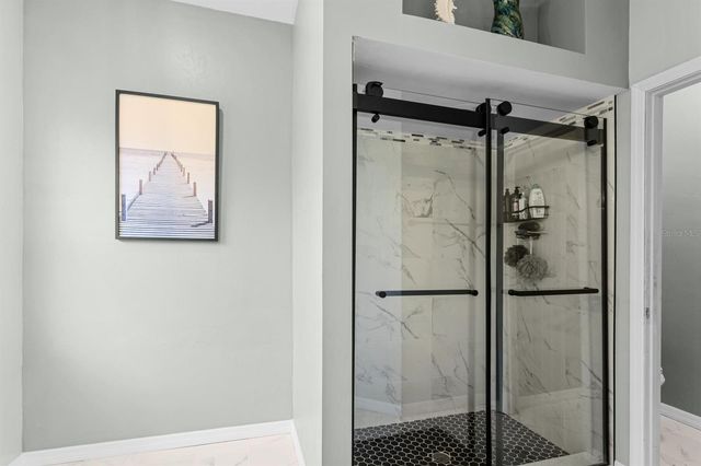 2043 NW 49TH AVENUE, Gainesville, FL 32605