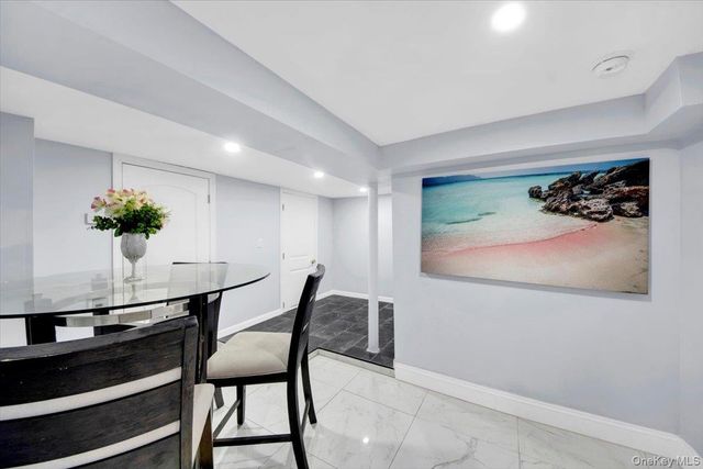 75 W Kingsbridge Road, Mount Vernon, NY 10550