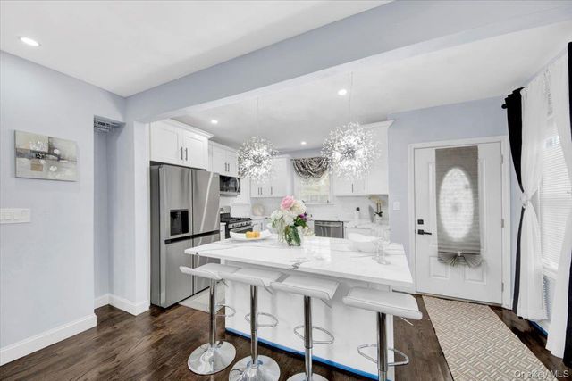 75 W Kingsbridge Road, Mount Vernon, NY 10550