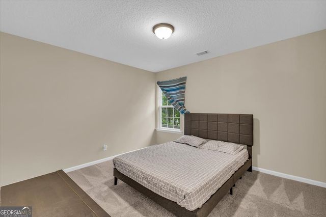 13 Blaze Circle, Hinesville, GA 31313
