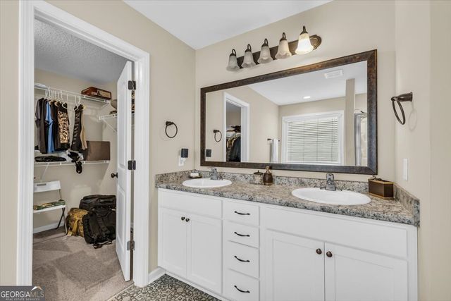 13 Blaze Circle, Hinesville, GA 31313