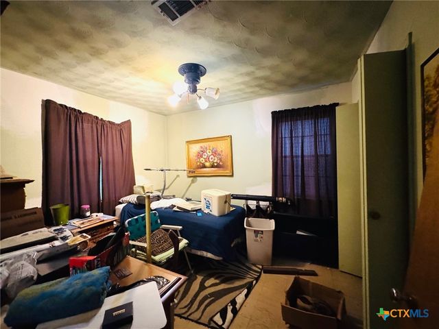 2126 Brookshire, Arlington, TX 76010