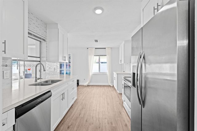 22555 SW 56th Ave, Boca Raton, FL 33433