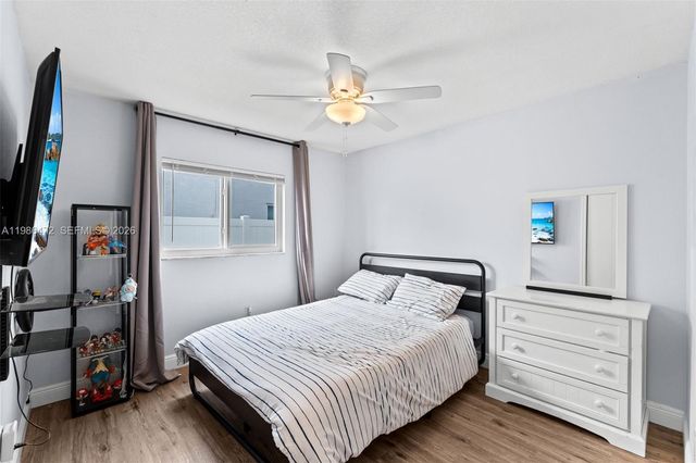 22555 SW 56th Ave, Boca Raton, FL 33433