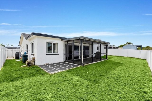 22555 SW 56th Ave, Boca Raton, FL 33433