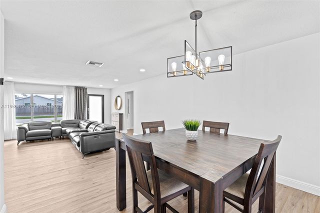 22555 SW 56th Ave, Boca Raton, FL 33433