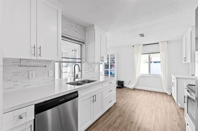 22555 SW 56th Ave, Boca Raton, FL 33433