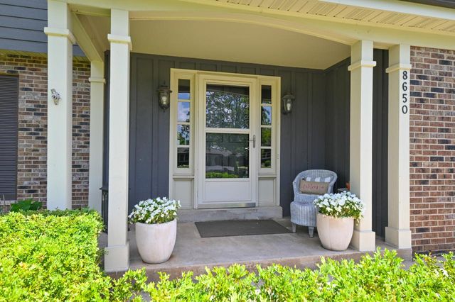 8650 N Pelham PARKWAY, Bayside, WI 53217