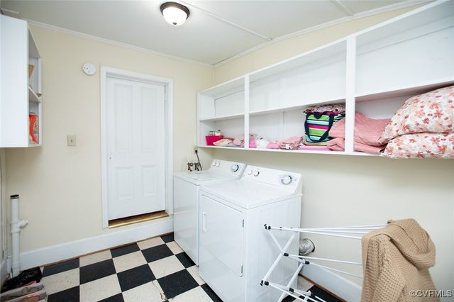 410 E 2nd St, Farmville, VA 23901