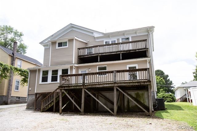 410 E 2nd St, Farmville, VA 23901