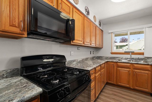 1510 Sylvester Street, Janesville, WI 53546