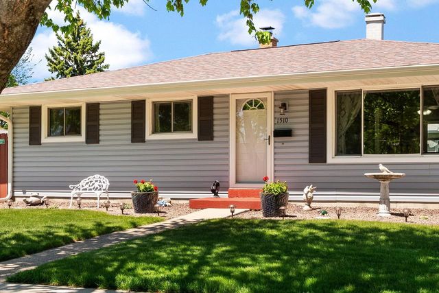1510 Sylvester Street, Janesville, WI 53546