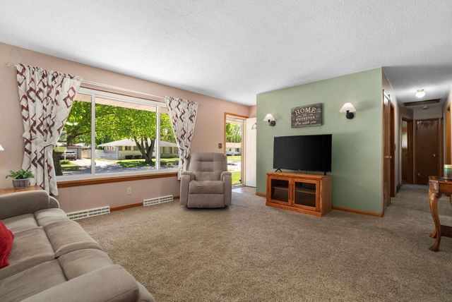 1510 Sylvester Street, Janesville, WI 53546