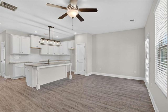 3405 Ripple Loop 127, South Fulton, GA 30349