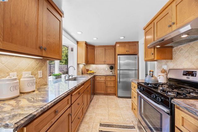 4600 Driftwood Ct, El Sobrante, CA 94803