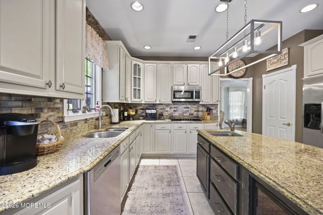 22 Bartram Road, Marlboro, NJ 07726