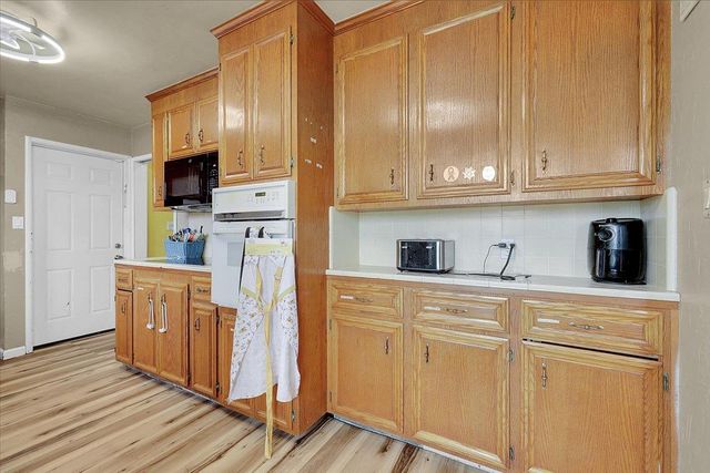738 Costa Dr, Lodi, CA 95240