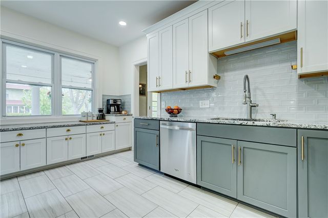 7 Flower City Park, Rochester, NY 14615