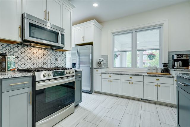 7 Flower City Park, Rochester, NY 14615