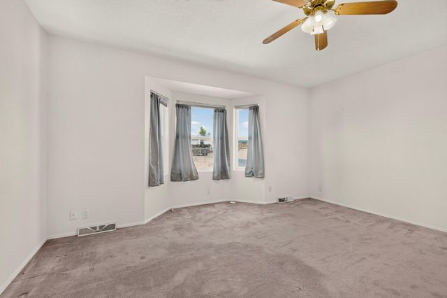 1013 12th Street SE, Rio Rancho, NM 87124