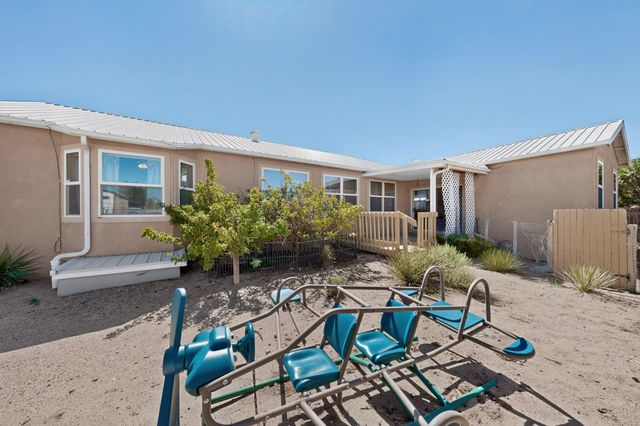1013 12th Street SE, Rio Rancho, NM 87124