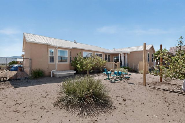1013 12th Street SE, Rio Rancho, NM 87124