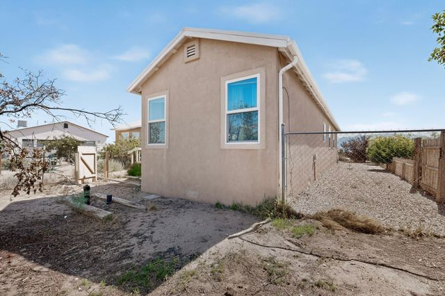 1013 12th Street SE, Rio Rancho, NM 87124