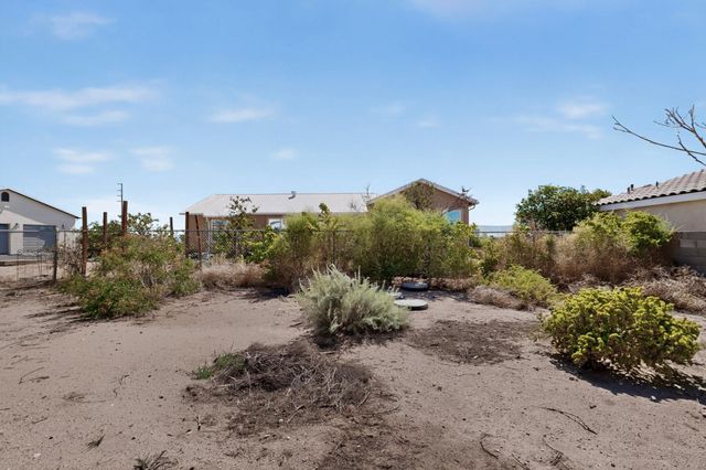1013 12th Street SE, Rio Rancho, NM 87124