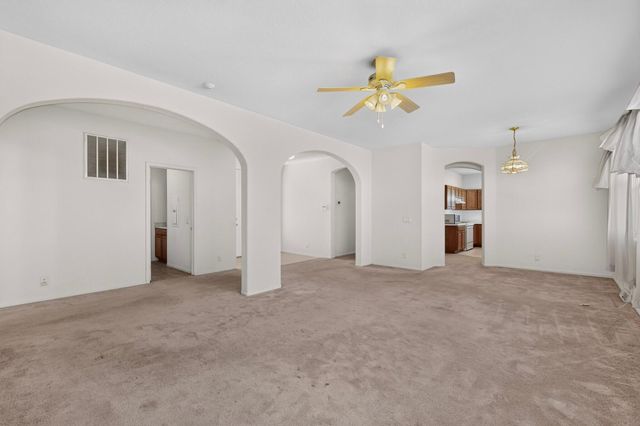 1013 12th Street SE, Rio Rancho, NM 87124